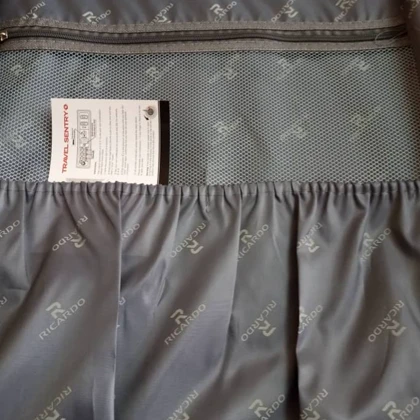 چمدان کودک مرد عنکبوتی سایز 24 رنگ مشکی ricardobeverlyhills