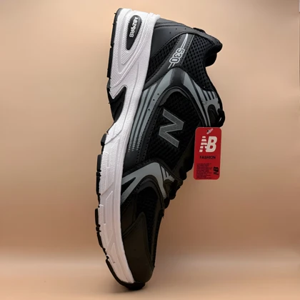 کتانی مشکی مردانه نیوبالانس مدل 530