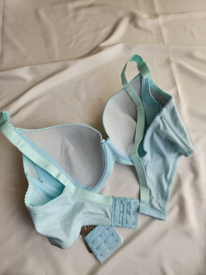 سوتین شیردهی فنردار ابرنازک کد: 11567