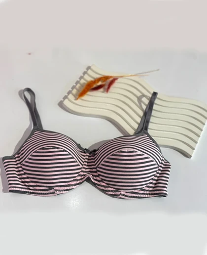 سوتین فنردار طرح راه راه صورتی هونکس کد 2020