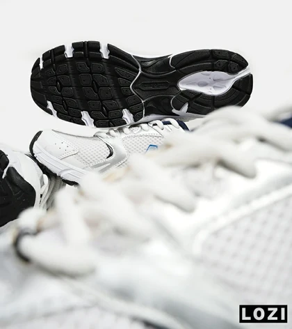 کفش کتانی مردانه و زنانه سفید نقره ای آبی NEW BALANCE 530