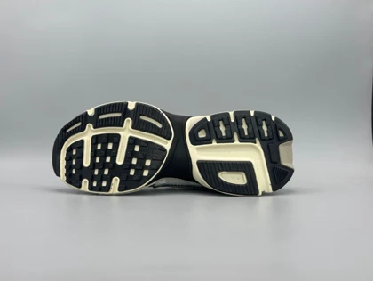 کتانی نایکی وی 2 کی ران کروم/Nike v2k