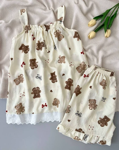 ست تاپ پایین خامه دوزی و شلوارک کد 5017