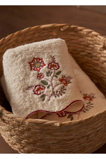حوله دست پنبه‌ای Bella Maison