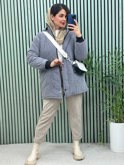 کاپشن کلاهدار حنا
