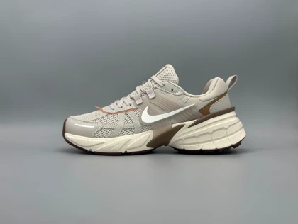 کتانی نایکی وی 2 کی ران نسکافه ای/Nike v2k