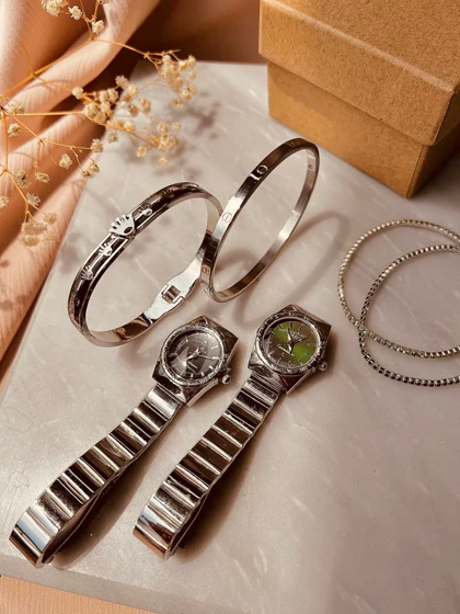 ساعت امگا کد k