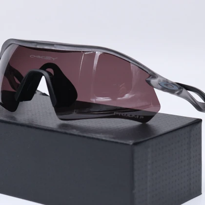 عینک از برند OAKLEY کد 181420