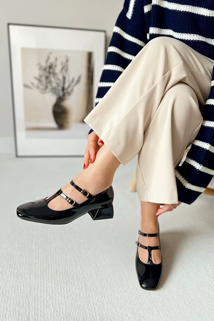 کفش پاشنه‌بلند کلاسیک زنانه polka-store polka-store