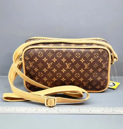 کیف دوشی طرح LV
