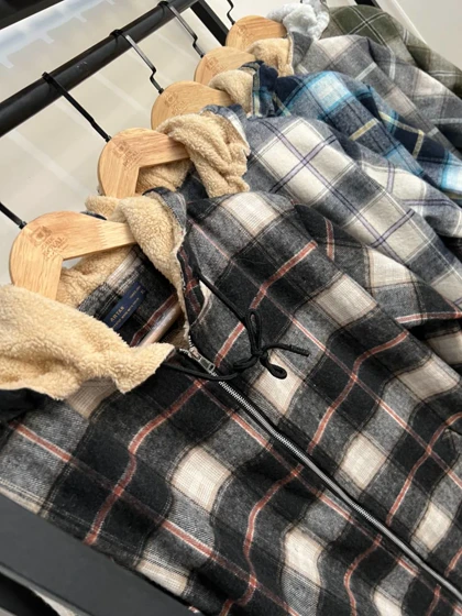 سویشرت چهارخانه کلاهدار 6110