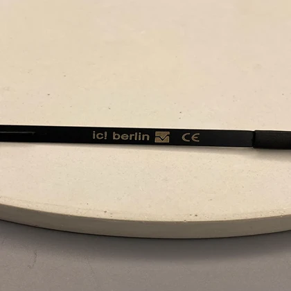 عینک آفتابی آیس‌برلین با فریم تیتانیوم و لنز پلی‌کربنات نشکن UV400 ic! berlin