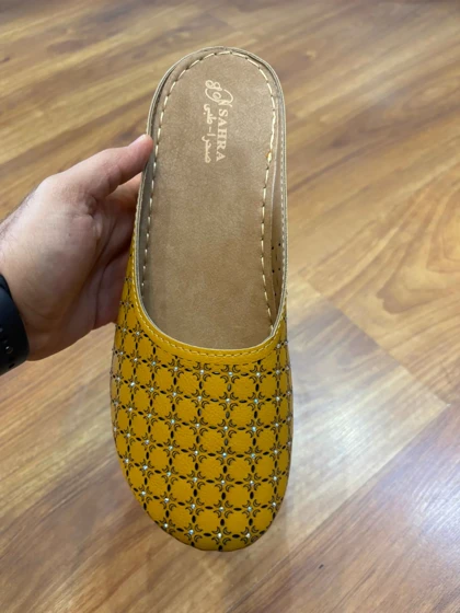 صندل طبی زنانه صحرا مدل جلوبسته نگینی