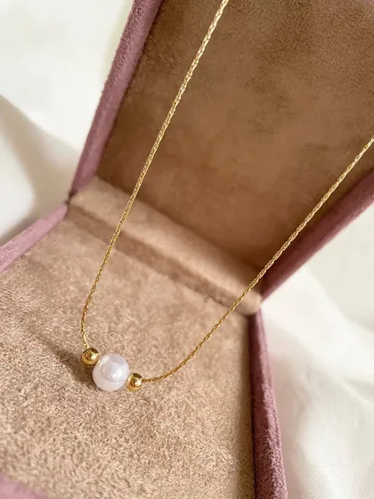 گردنبند گوی و مروارید