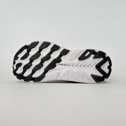 کفش راحتی مردانه و زنانه هوکا کلیفتون Clifton مشکی زیر سفید