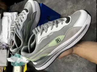 کتانی(اورجینال) اسپرت مدل R با ترکیب رنگ سفید طوسی پسته ای بدون رقیب و بسیار باکیفییت