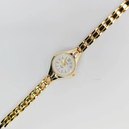 ساعت مچی زنانه مجلسی EHHE نگین‌دار با موتور کوارتز