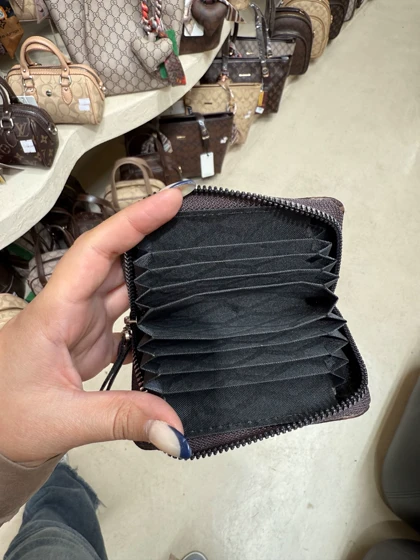 جاکارتی چرمی بنو