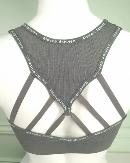 نیم‌تنه اسپرت زنانه مدل دنون