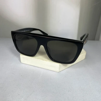 عینک آفتابی برند بوتگا ونتا مدل BO1060 اوتلت (دارای ایراد)