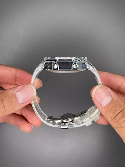 ساعت مچی کاسیو جی-شاک بند شیشه ای صفحه مشکی اندکس سفید Casio G-SHOCK