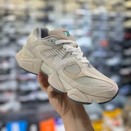 کفش راحتی نیوبالانس مدل 9060 طوسی کرم کیفیت مستر