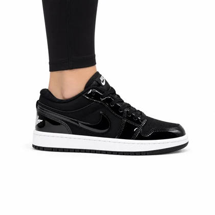 کفش و کتانی زنانه و دخترانه مدل نایک ترویس NIKE TRAVIS رنگ مشکی سفید کد 30980