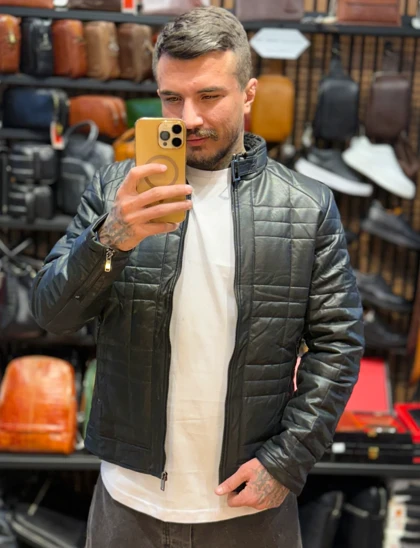 کاپشن چرم طرح دار مردانه