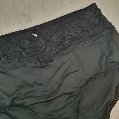 شورت زنانه اسمارا کد Z-GH67 بسته 2 عددی