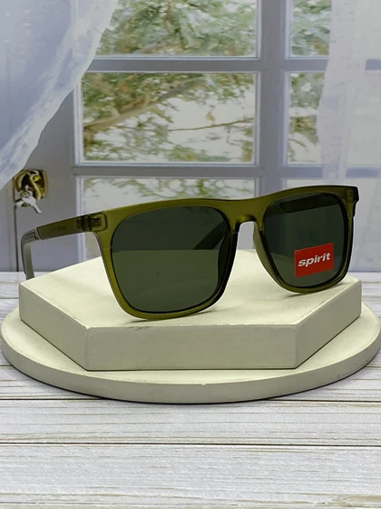 خرید عینک اسپریت با فریم کائوچو و عدسی پلی‌کربنات UV400؛ کاهش بازتاب نور و محافظت کامل چشم