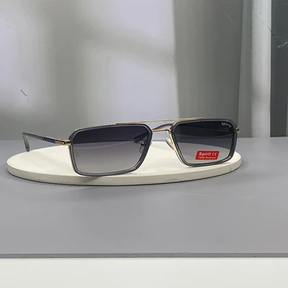 عینک آفتابی Esprit پلاریزه با فریم مقاوم فلز و کائوچو سبک و شیک