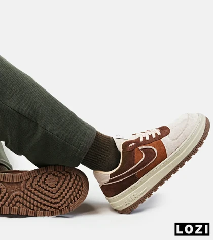 کفش کتانی بزرگ پا قهوه ای NIKE AIR FORCE