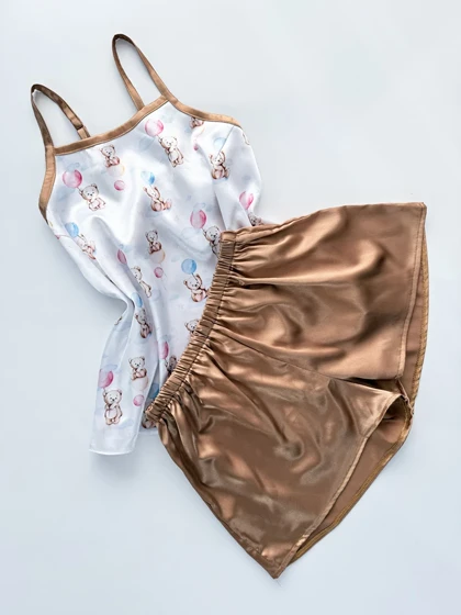 ست لباس خواب تاپ و شورتک ساتن عروسکی