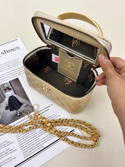 کیف زنانه باکسی دوختی آینه دار شنل CHANEL کد 1670