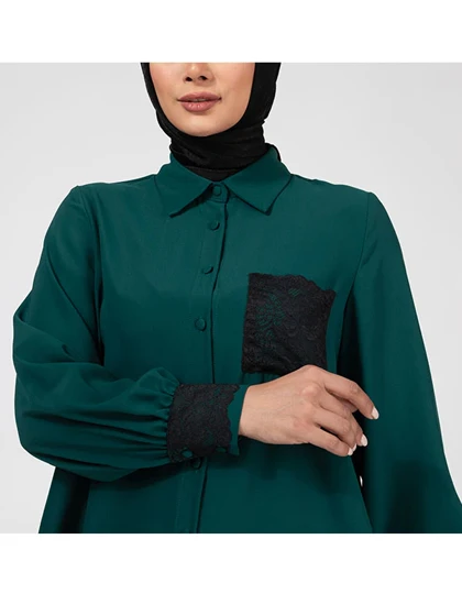 تونیک زنانه کرپ الیزه جیب‌دار گیپور کارشده یقه مردانه کلاسیک روشن