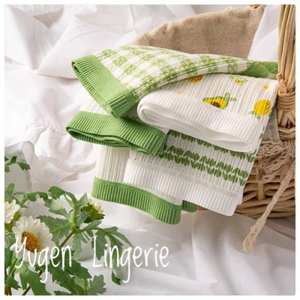 شورت زنانه عروسکی طرح آواکادو