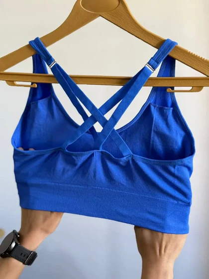 نیم‌تنه پشت ضربدری ستاره