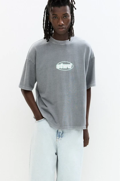 تیشرت مردانه pull-and-bear