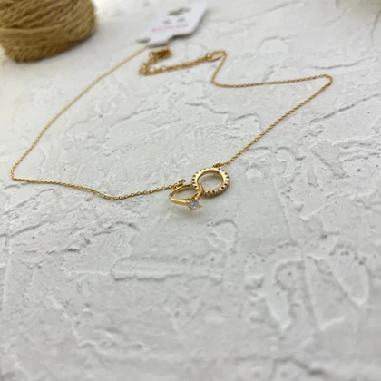 گردنبند زنانه ژوپینگ مدل آلینا طرح حلقه با آویز ظریف نگین‌دار