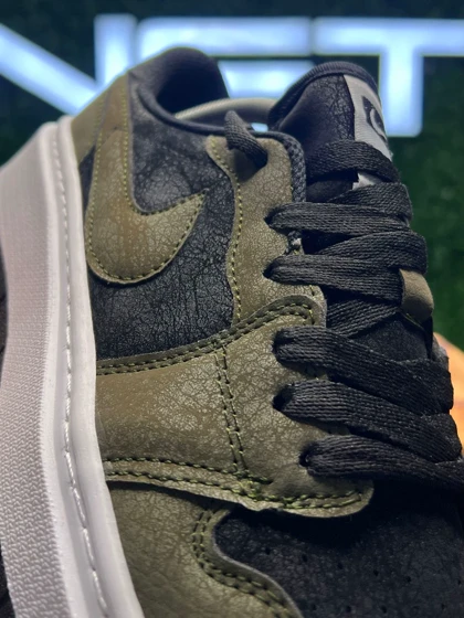 کتانی جردن مشکی سبز