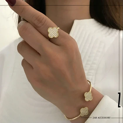 انگشتر ونکلیف نگین‌دار