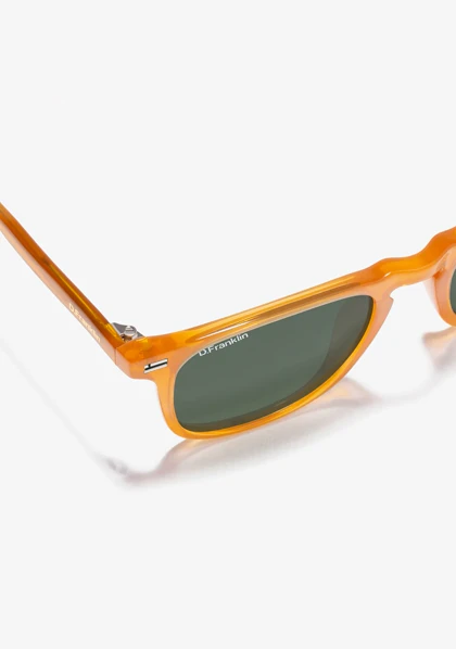 عینک آفتابی دی فرانکلین مدل D.franklin Ultra Light SQ Med Amber / G15
