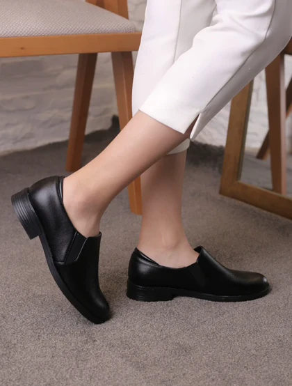 کفش طبی زنانه آتی