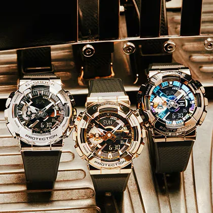 ساعت مچی مردانه کاسیو جی‌شاک (Casio G-Shock) مدل GM-110G-1A9DR (قاب فلزی طلایی, طراحی لوکس و مقاوم)