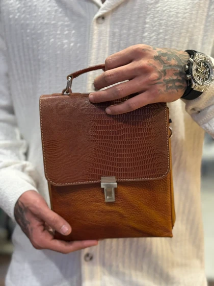 کیف دوشی چرم طبیعی دیپلماتی