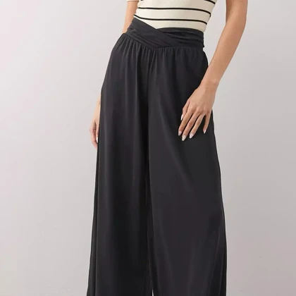شلوار اویشو Oysho مدل Extra Wide Floaty V-cut Waist