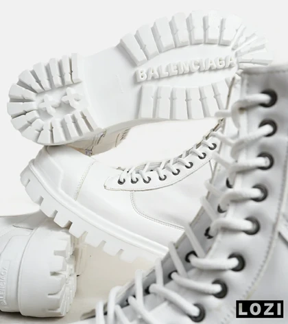 بوت مردانه سفید بالنسیاگا مدل 6230