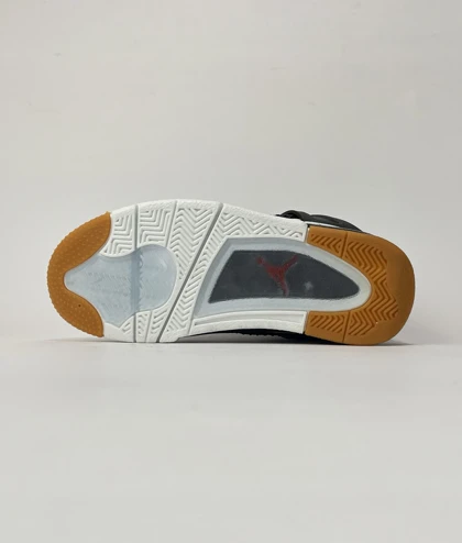 کفش روزمره نایک جردن 4 مشکی سفید