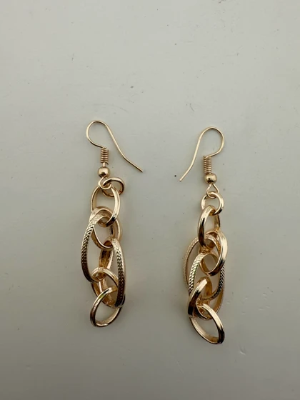 گوشواره آویز زنجیری طلایی