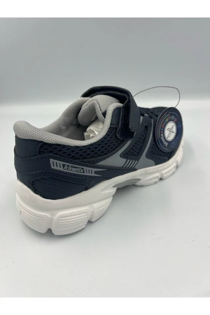 کفش پیاده روی بچگانه کینتیکس kinetix